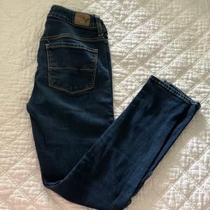 American Eagle Hi-Rise Super Stretch Skinny jeans